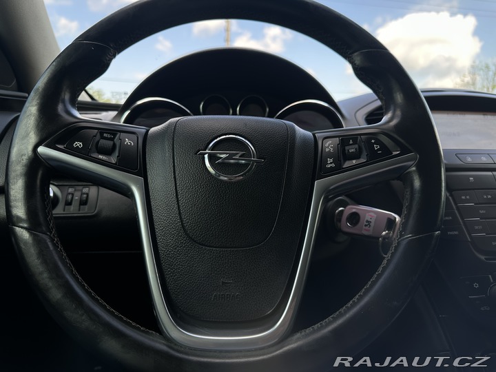 Opel Insignia 1.6i 132kW/Tempomat/ParkS 2010
