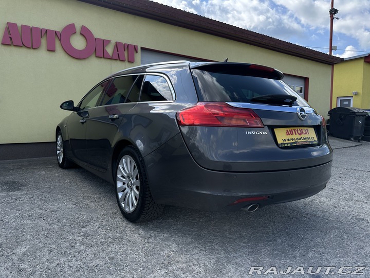 Opel Insignia 1.6i 132kW/Tempomat/ParkS 2010