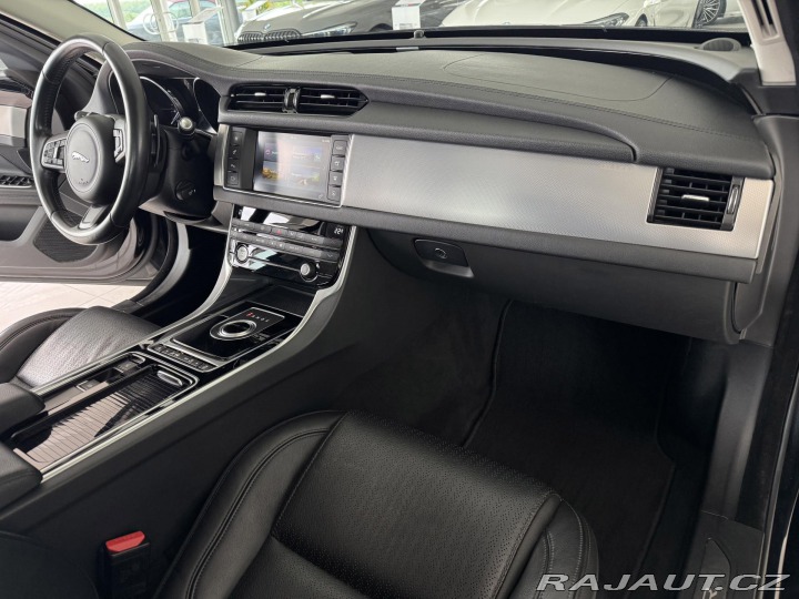 Jaguar XF 20d AUT*132kW*Kam*19&quot 2016
