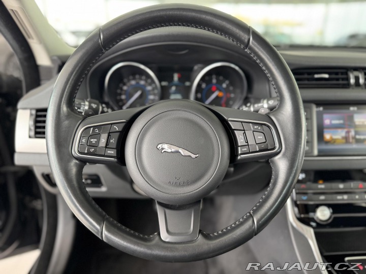 Jaguar XF 20d AUT*132kW*Kam*REZERVA 2016