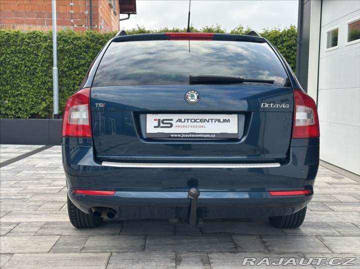 Škoda Octavia 1,8 TSI 152PS II FL Fami 2012