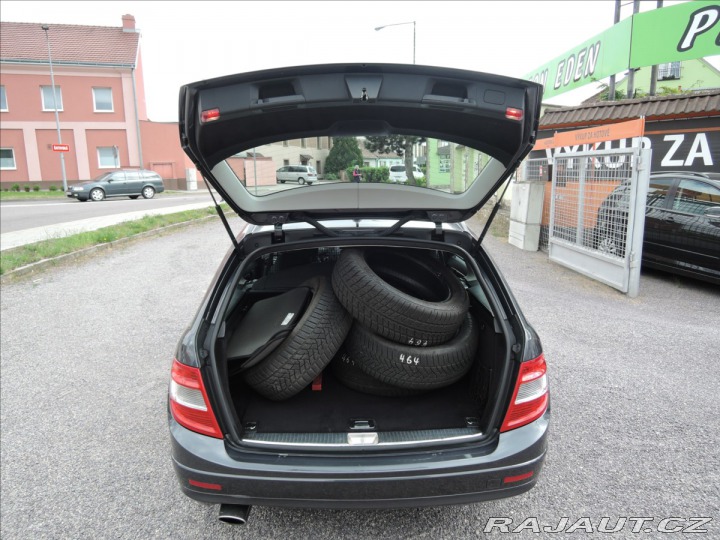 Mercedes-Benz C 2,2 CDi Aut. Wabasto 2009