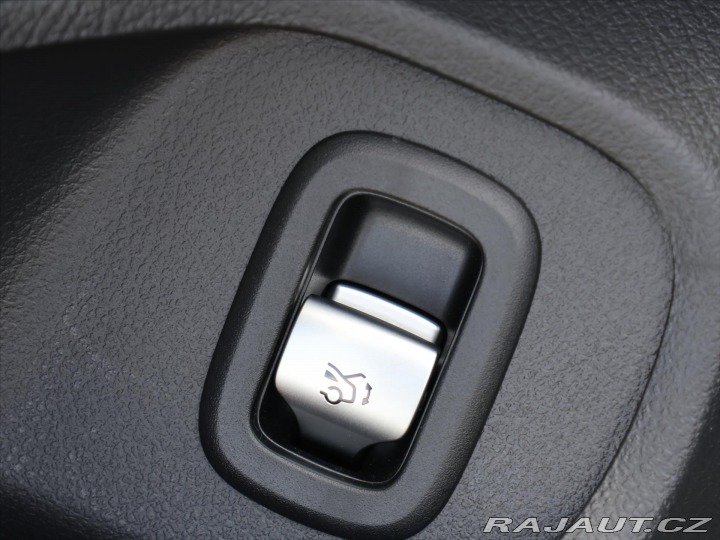 Mercedes-Benz CLE 2,0 300 4Matic AMG Premiu 2025