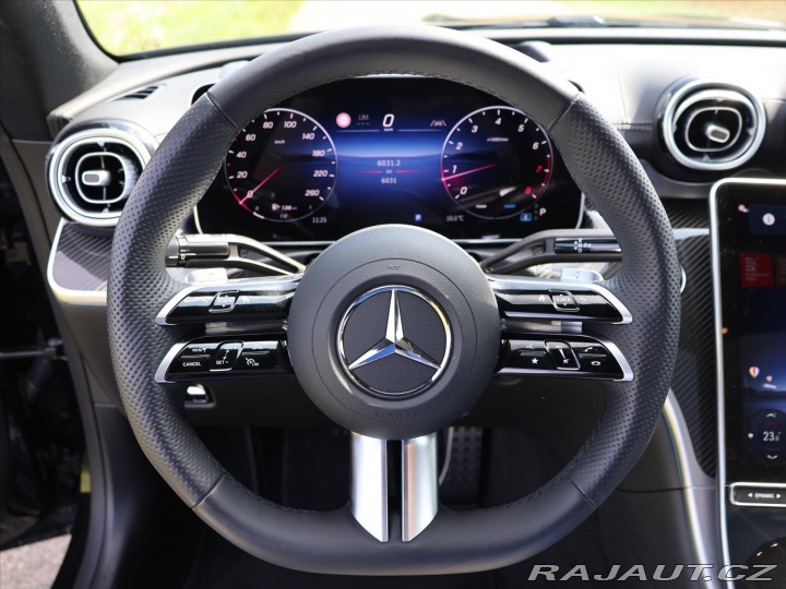 Mercedes-Benz CLE 2,0 300 4Matic AMG Premiu 2025