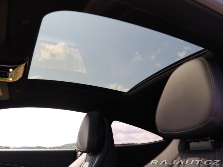 Mercedes-Benz CLE 2,0 300 4Matic AMG Premiu 2025