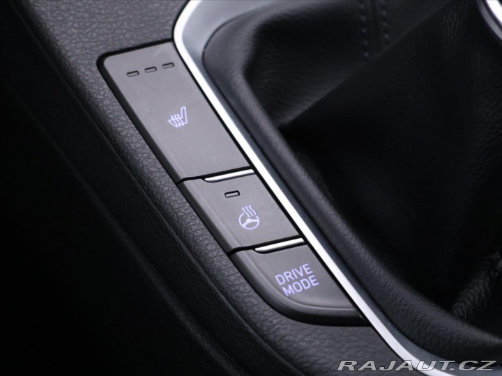 Hyundai i30 1,5 T-GDI 117kW Smart DPH 2022
