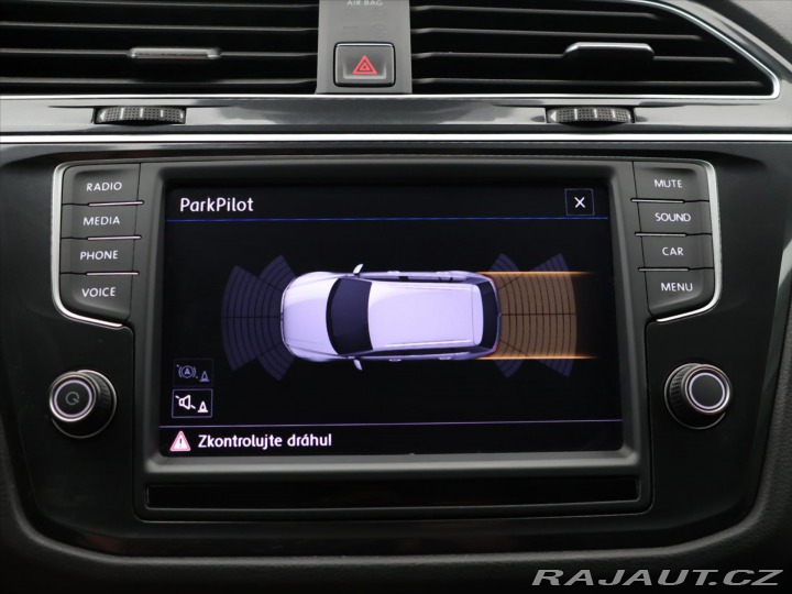Volkswagen Tiguan 1,4 TSI 110kW DSG LED 1.M 2017