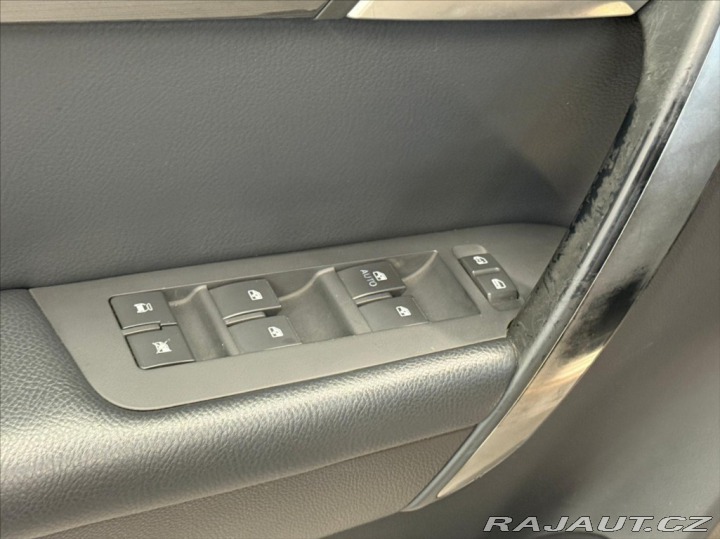 Chevrolet Captiva 2,0 D 4x4 automat, kůže 2006
