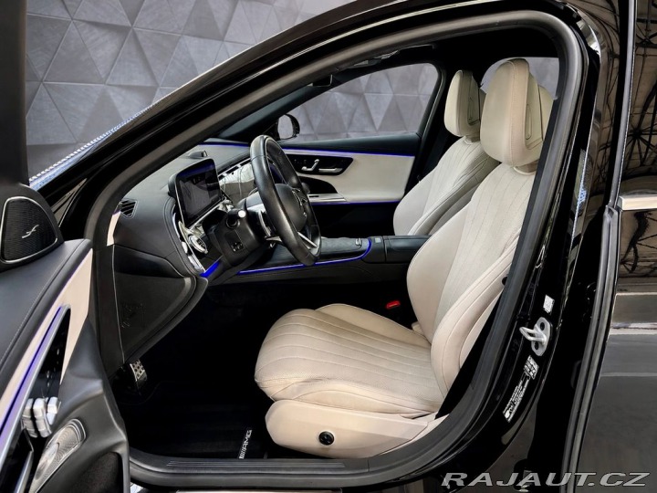 Mercedes-Benz E 220d 4M AMG, VZDUCH, EL. 2024