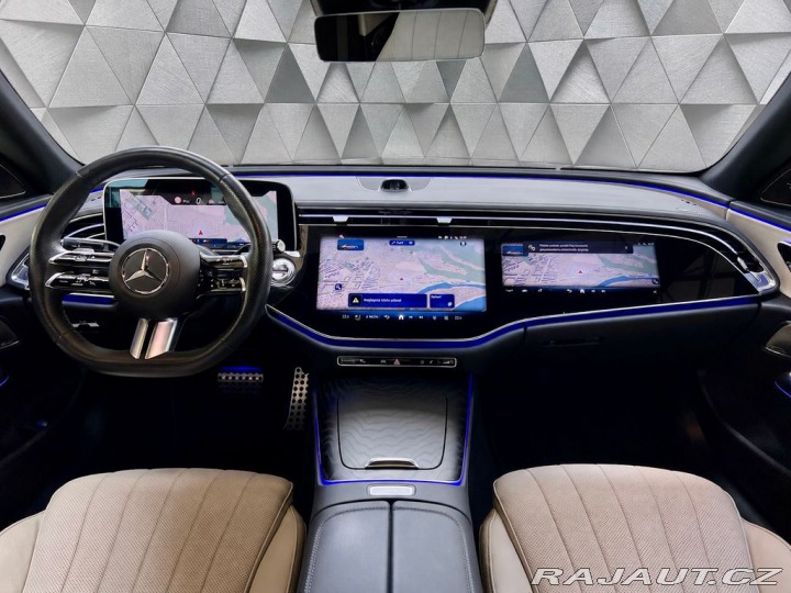 Mercedes-Benz E 220d 4M AMG, VZDUCH, EL. 2024