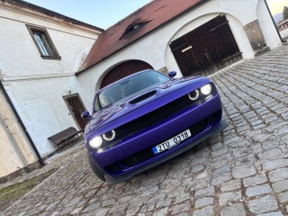 Dodge Challenger 5,7