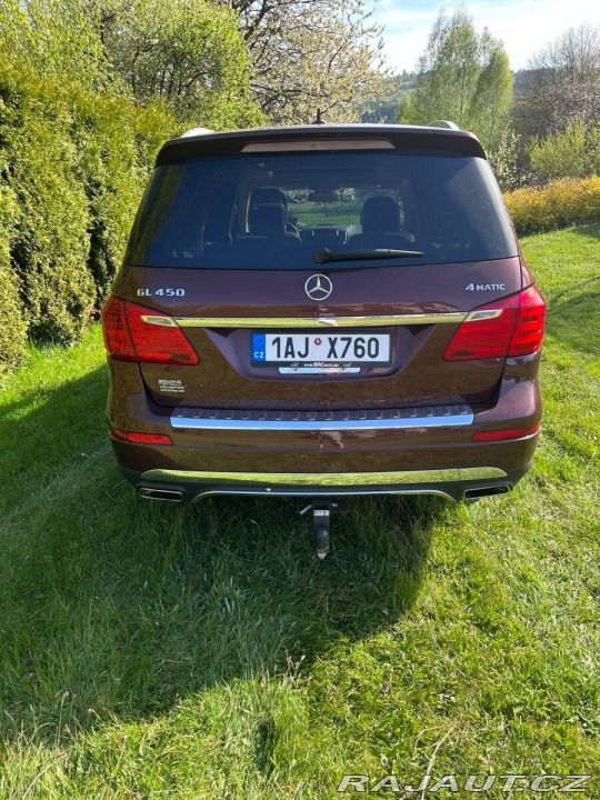 Mercedes-Benz GL 4,7 V8 4Matic nový mode 2012