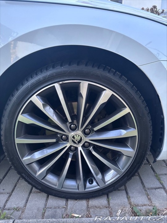 Škoda Superb 2,0   IIII Combi L&K 2016