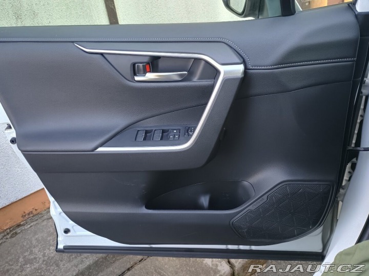 Toyota RAV4 2,5 2023