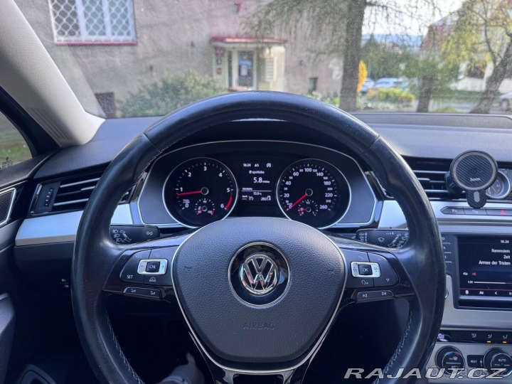 Volkswagen Passat 1,6 B8 2015