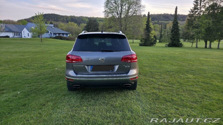 Volkswagen Touareg 3,0 TDI 193KW Top stav 2016