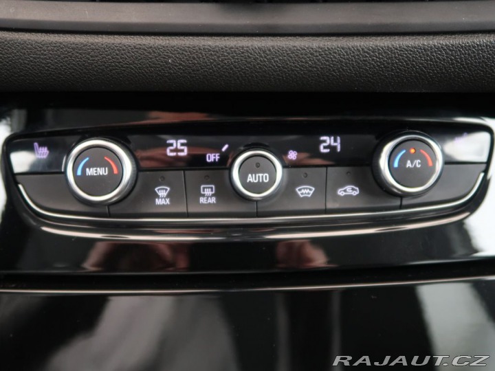 Opel Grandland 1.6Plug-in,147kW,4x4 2022