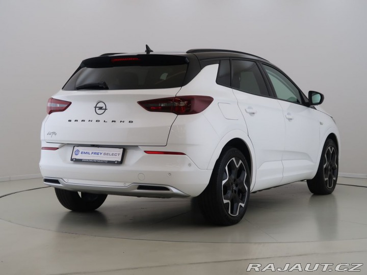 Opel Grandland 1.6Plug-in,147kW,4x4 2022