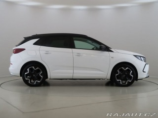 Opel Grandland 1,6PHEV,AT,4x4,Ultimate 2022