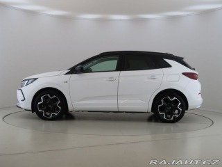 Opel Grandland 1,6PHEV,AT,4x4,Ultimate 2022