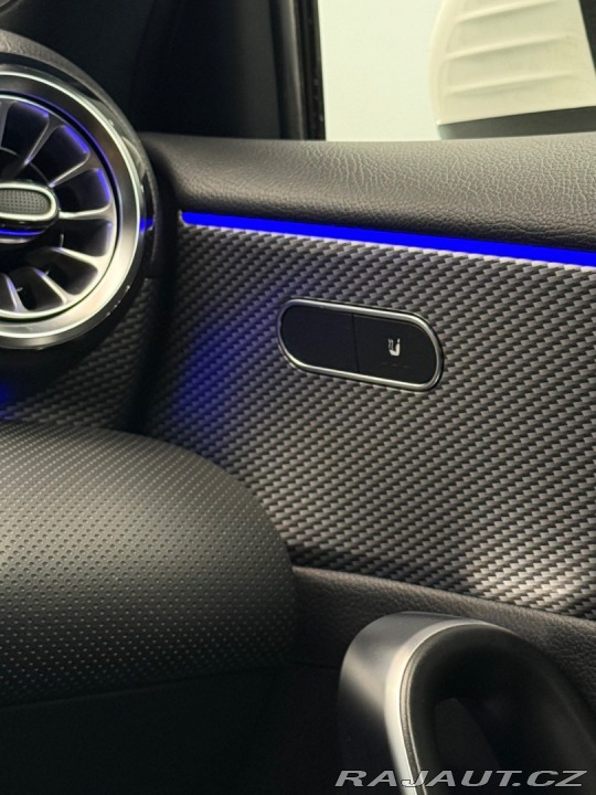 Mercedes-Benz A 180 /T 2021
