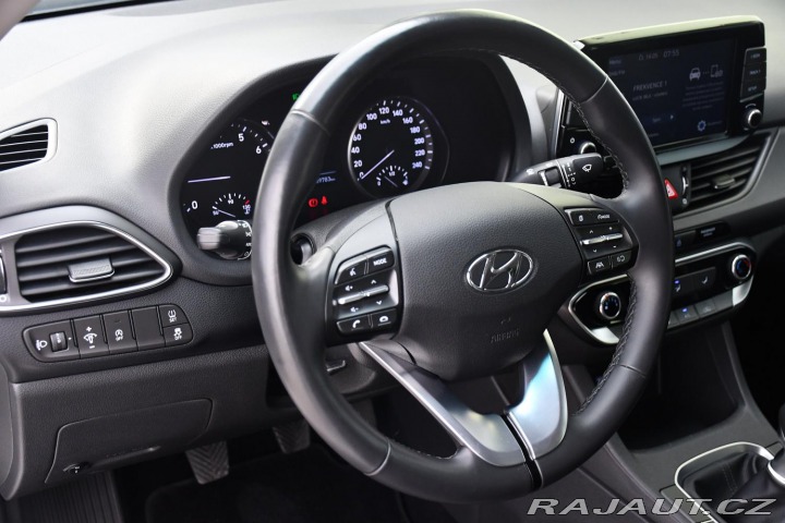 Hyundai i30  2021
