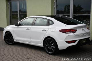 Hyundai i30 2021