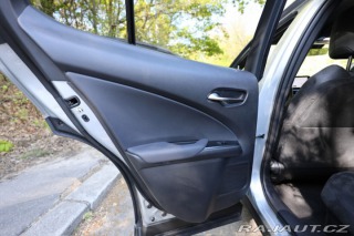 Lexus Ostatní modely UX 300h 300h 2,0 HEV BUSINESS TEC 2025