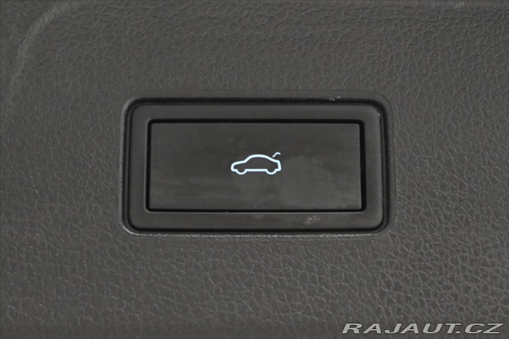 Volkswagen Passat 2,0 TDI 147kW 4x4 DSG Zár 2023