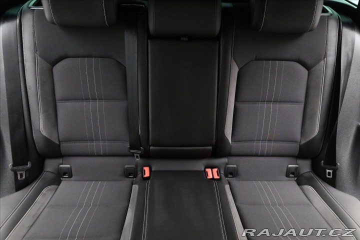 Volkswagen Passat 2,0 TDI 147kW 4x4 DSG Zár 2023