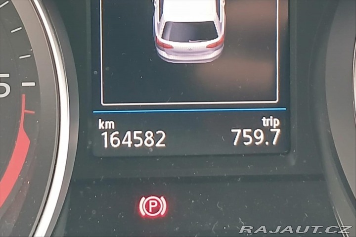 Volkswagen Passat 2,0 TDI 110kW DSG Busines 2023