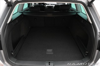 Volkswagen Passat 2,0 TDI 110 kW DSG Busine 2023