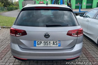 Volkswagen Passat 2,0 TDI 110kW DSG Busines 2023