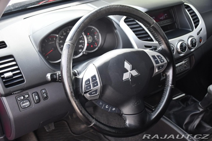 Mitsubishi L200 DK DI-D 2,5HP TOP EDITION 2015