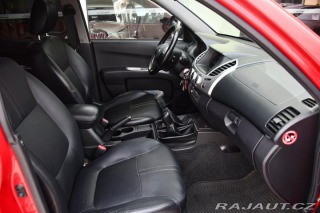 Mitsubishi L200 DK DI-D 2,5HP TOP EDITION 2015