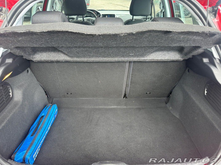 Peugeot 208 1,2 i 60kw Style 2017