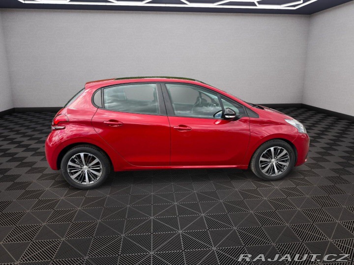 Peugeot 208 1,2 i 60kw Style 2017