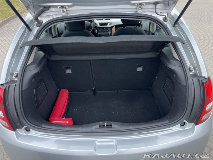 Citroën C3 1,4 i 54kw CZauto 1majite 2011