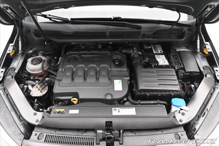 Volkswagen Touran 1,6 TDI 85kW Navi Senzory 2018