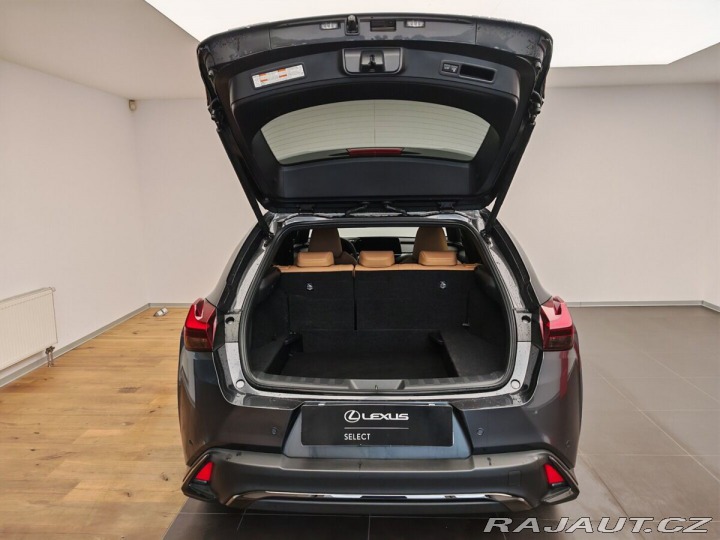 Lexus Ostatní modely UX 300h 300h 4×4 F Sport Design 2025