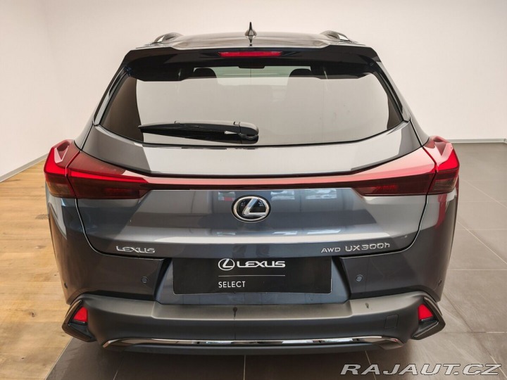 Lexus Ostatní modely UX 300h 300h 4×4 F Sport Design 2025