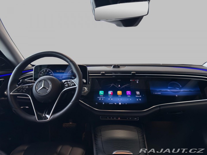 Mercedes-Benz E E 300 de 4MATIC kombi 2025