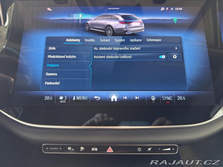 Mercedes-Benz E E 300 de 4MATIC kombi 2025
