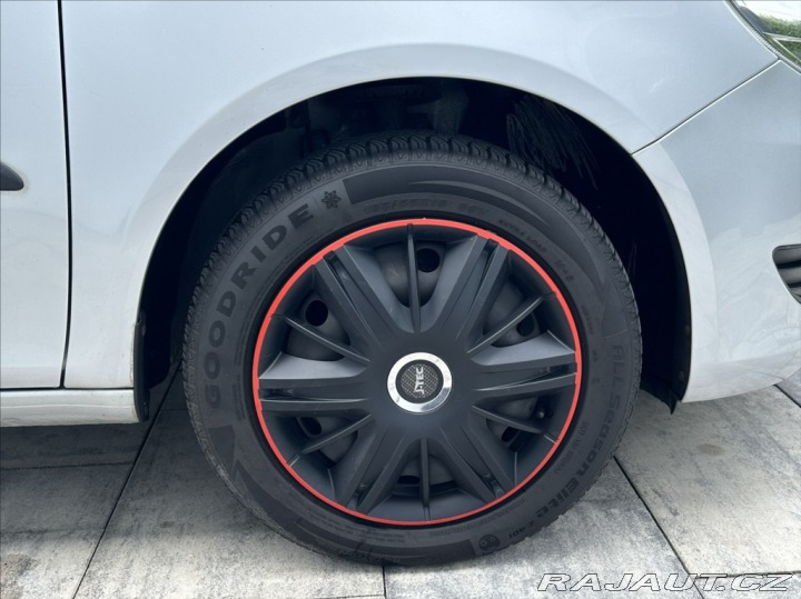 Škoda Roomster 1,2 HTP 69PS  Style 2011