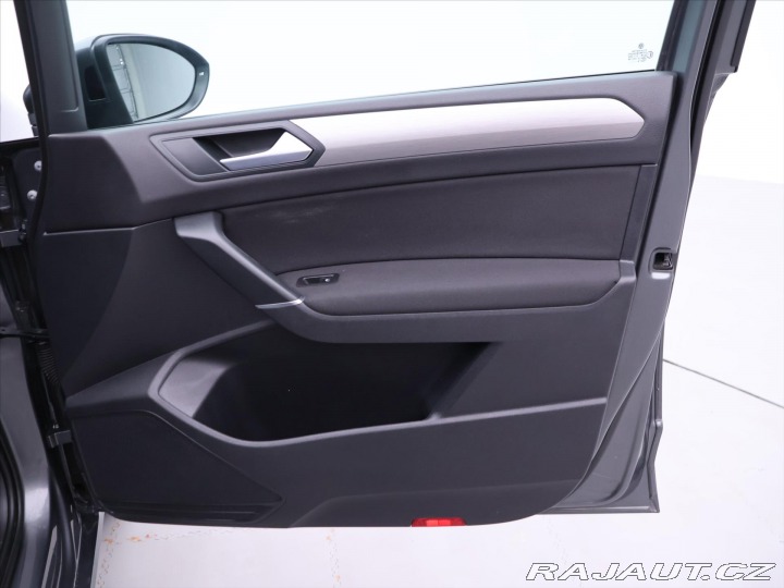 Volkswagen Touran 2,0 TDI 110kW DSG LED 2019