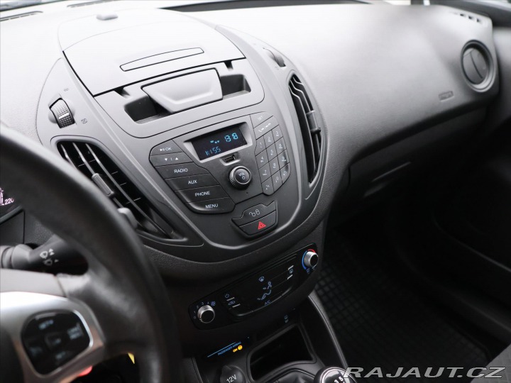 Ford Tourneo Courier 1,0 EB 74kW CZ Titanium 1 2017
