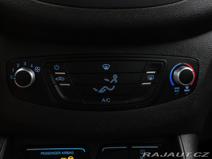 Ford Tourneo Courier 1,0 EB 74kW CZ Titanium 1 2017