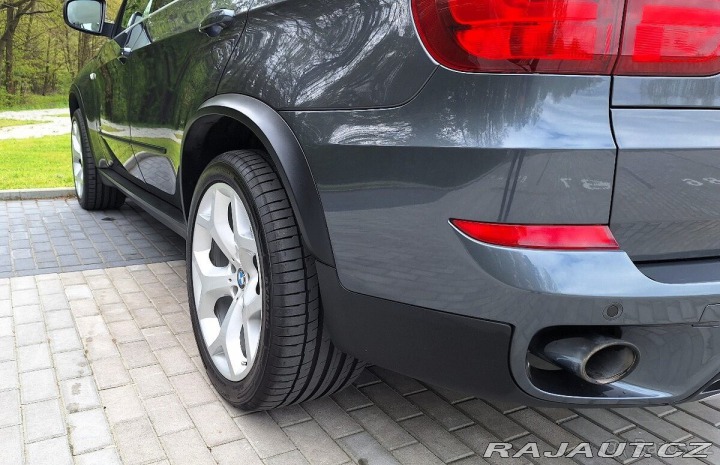 BMW X5 xDrive 180kW pravidelně s 2013