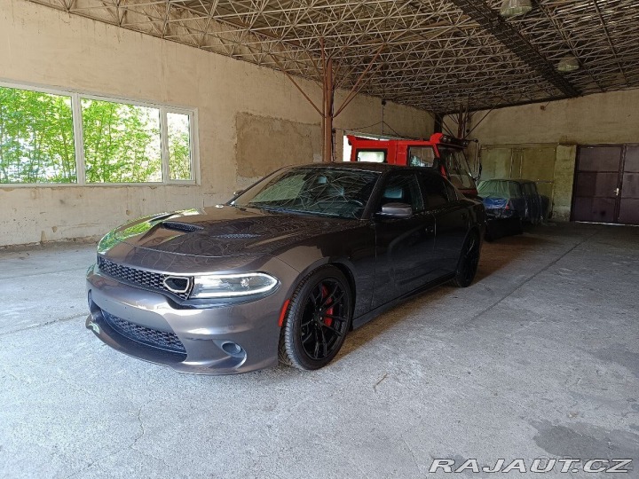 Dodge Charger 6,4   SRT Daytona edition 1800
