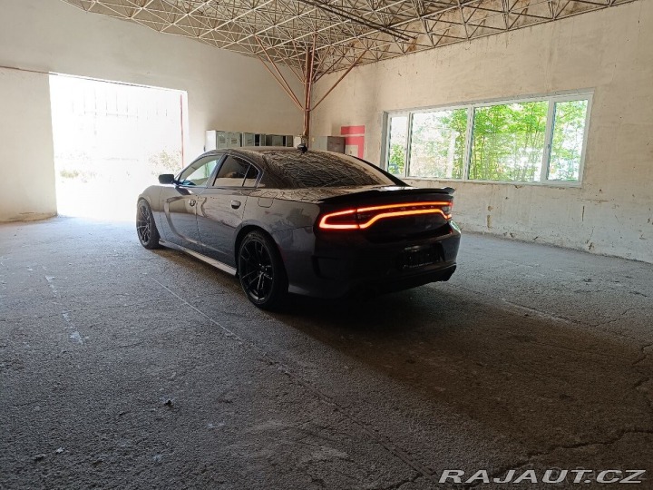Dodge Charger 6,4   SRT Daytona edition 1800